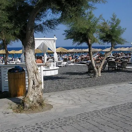 Finikas Santorini Szálloda Kamári